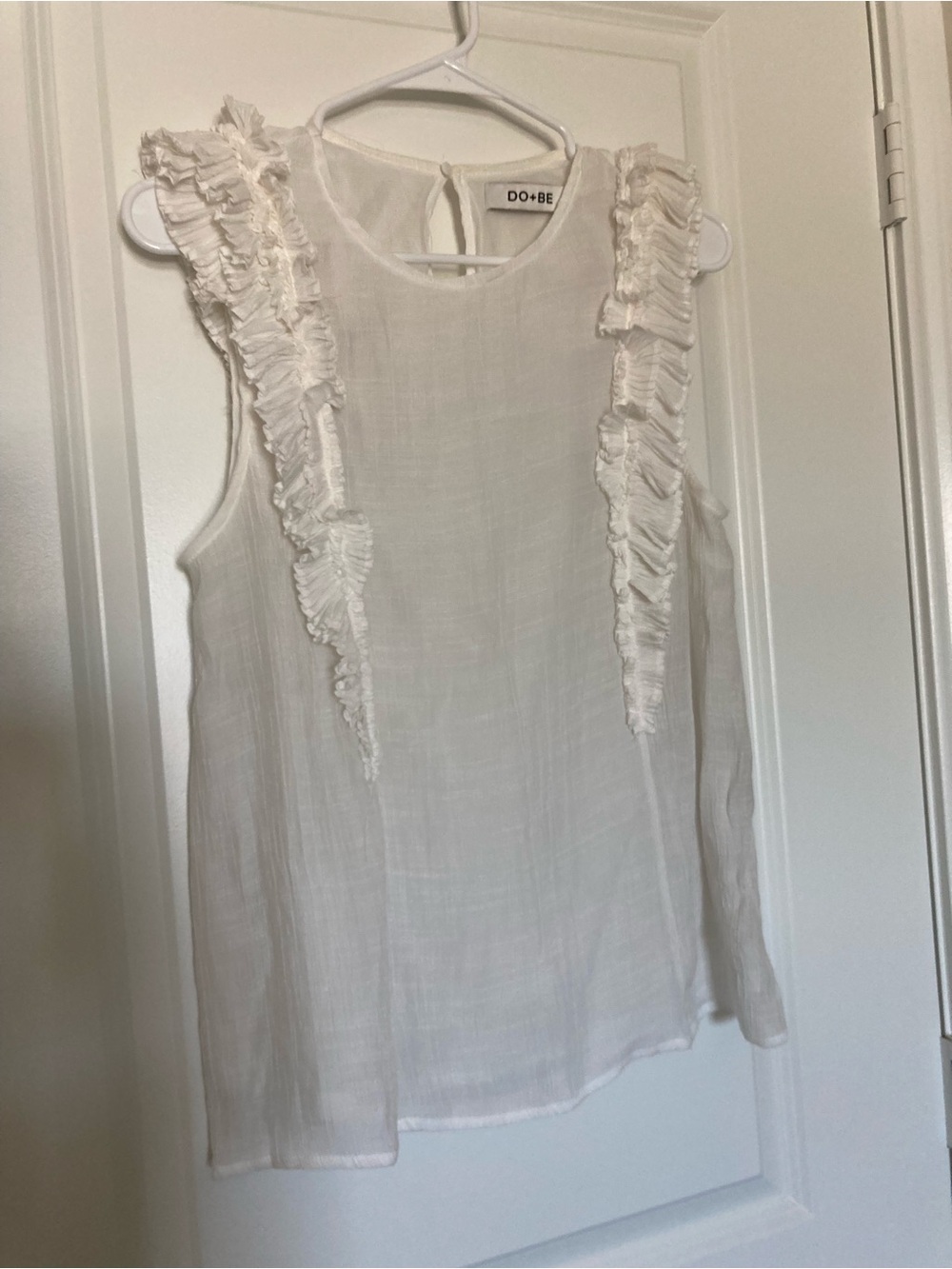 DO+BE White Ruffle Trim Sleeveless Camisole